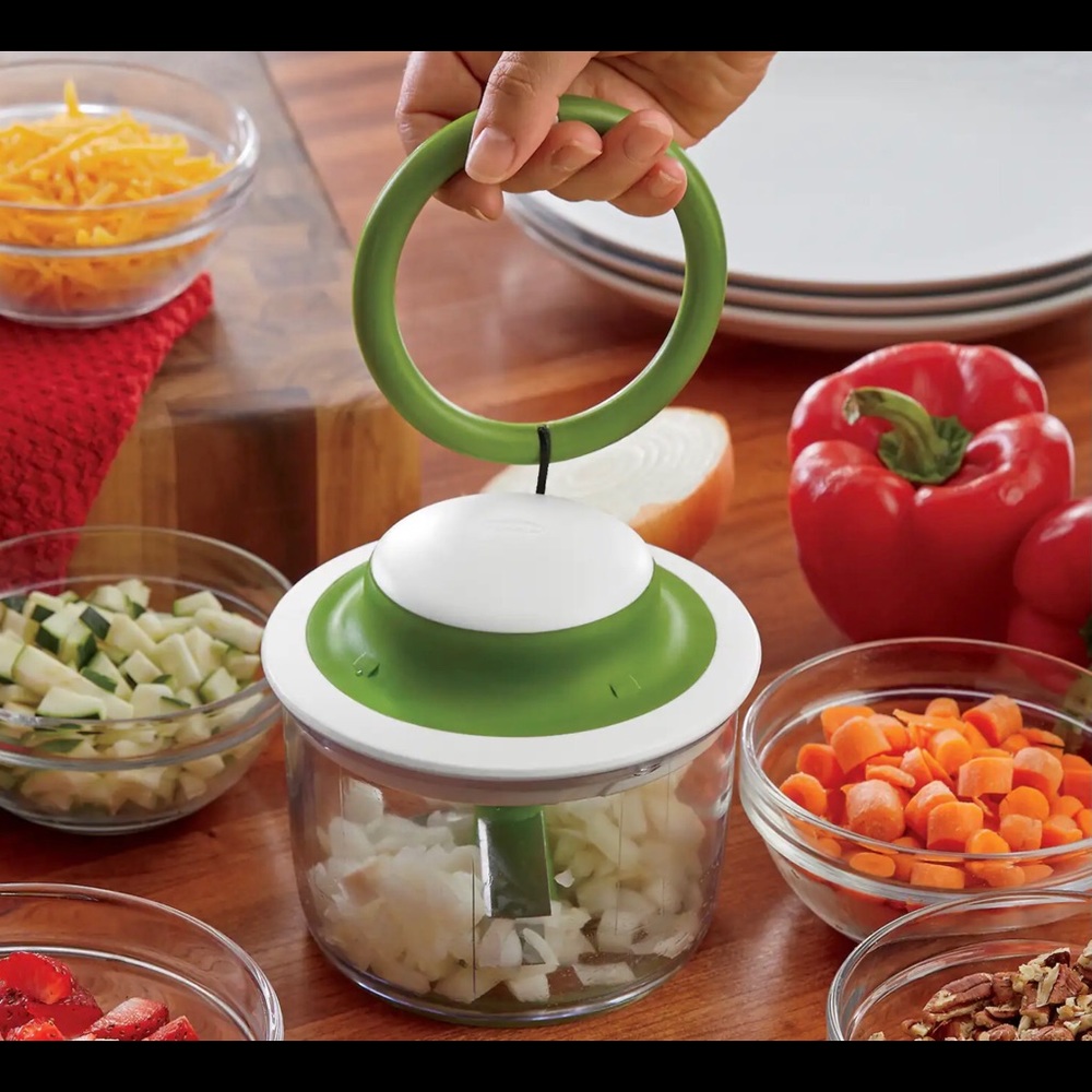 CHEF’N VEGGICHOP HAND-POWERED FOOD CHOPPER